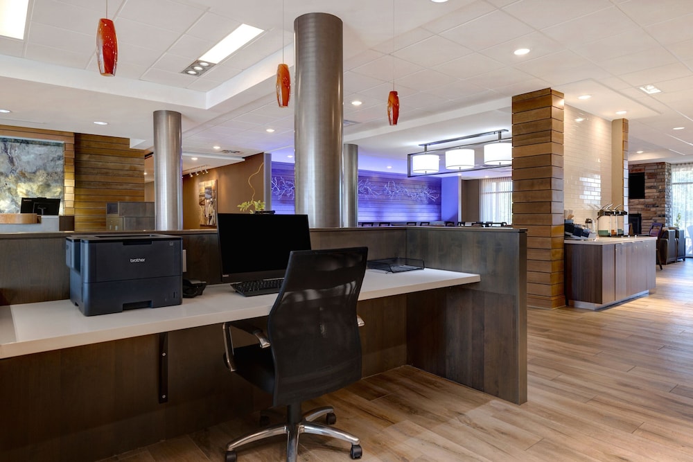 Fairfield Inn & Suites by Marriott Colorado Springs East Ballpark - photo 20