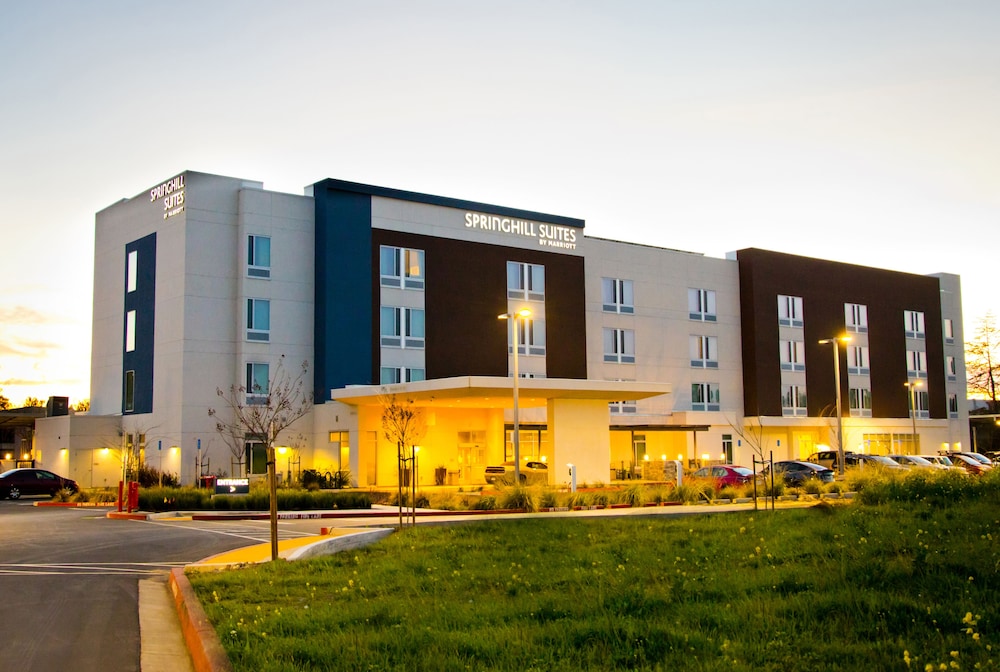 SpringHill Suites by Marriott West Sacramento - photo 52