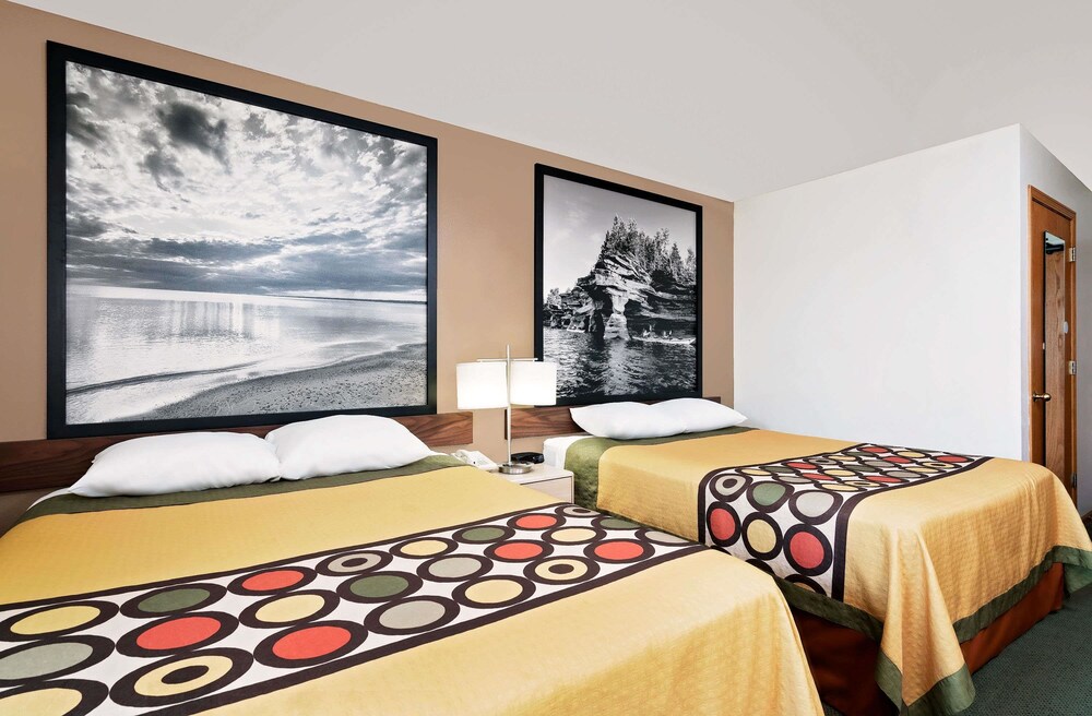 AmericInn by Wyndham Mauston - photo 9