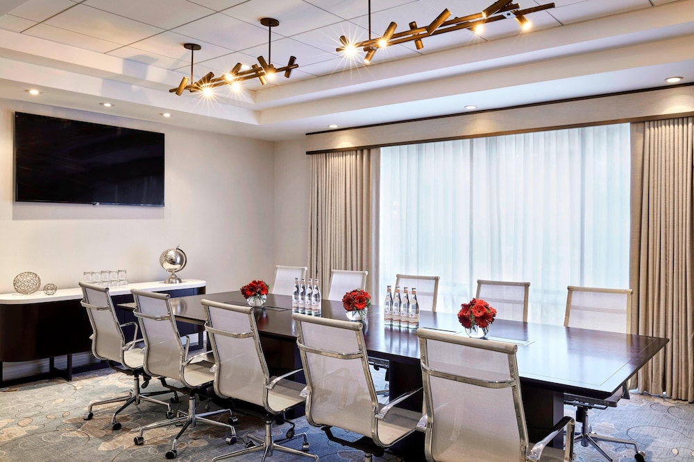 Los Angeles Marriott Burbank Airport - photo 41