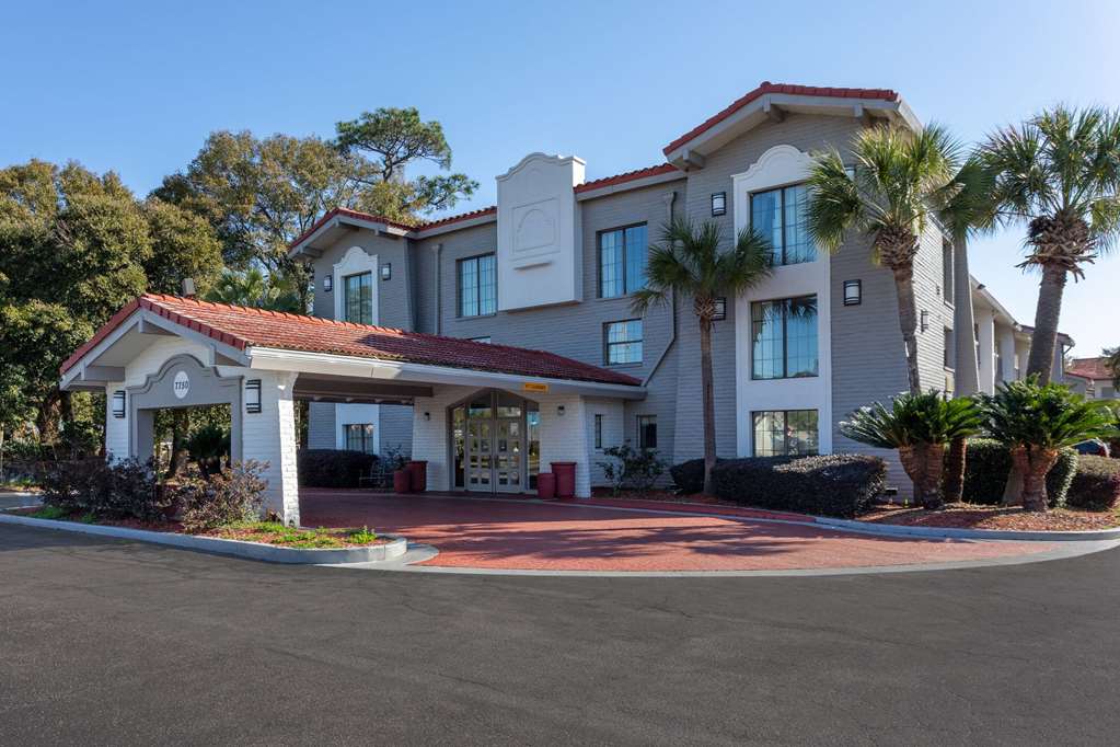 La Quinta Inn by Wyndham Pensacola - photo 4