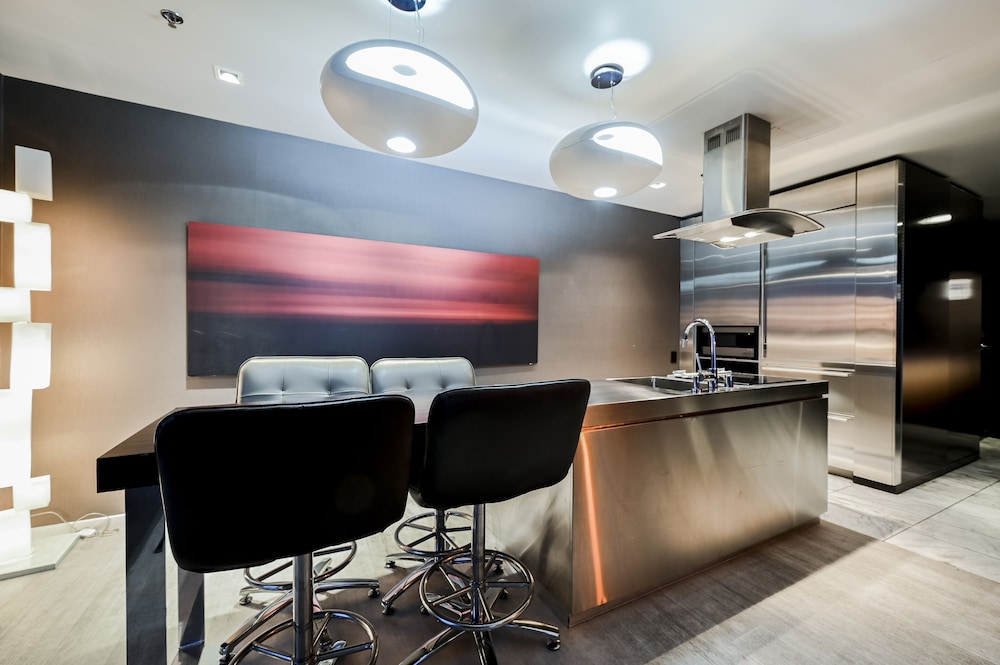 StripViewSuites at Palms Place Penthouses - photo 64