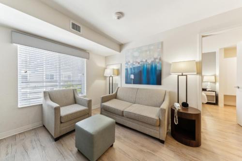 Properties By Preston I Stylish 1bed I Pool — 4-Star Luxury Hotel in San Antonio, United States