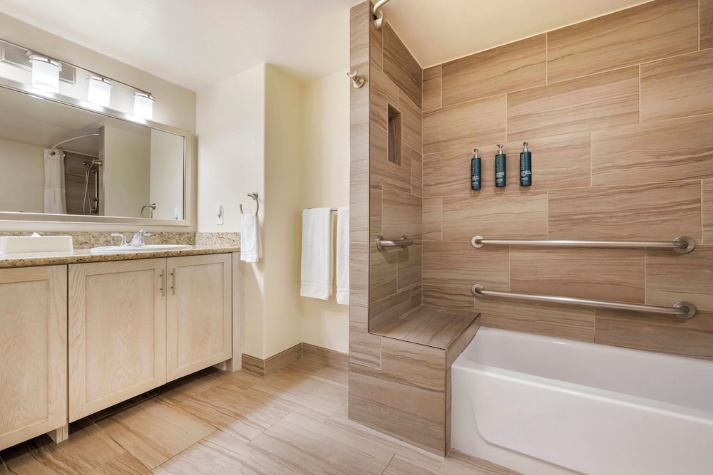 Hilton Vacation Club Riviera Beach & Shores CA - photo 45