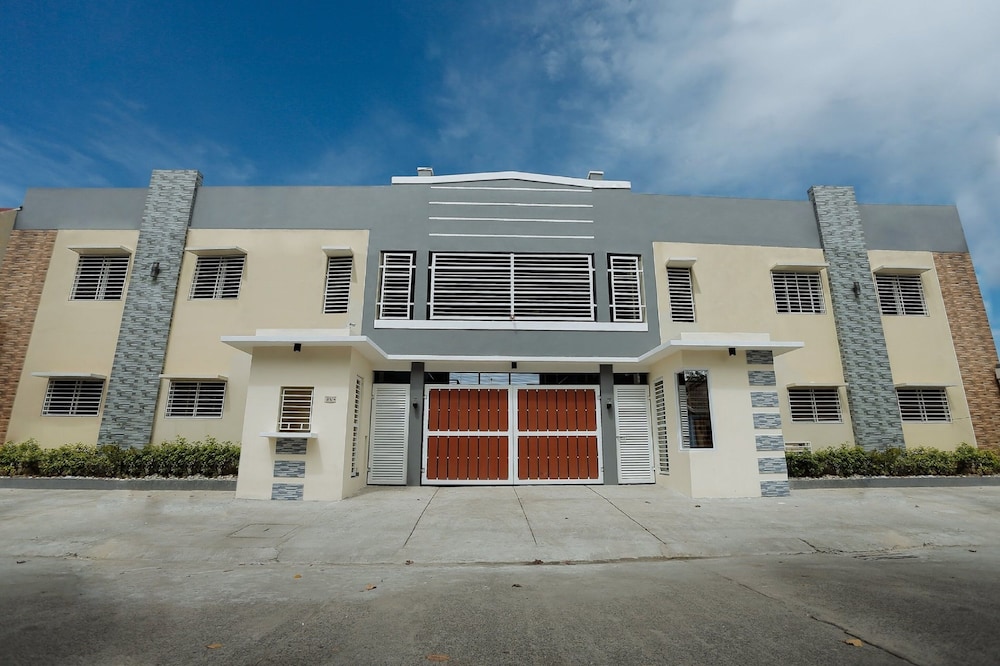 LJENJ Apartelle near Clark Airport in Mabalacat City, Philippines