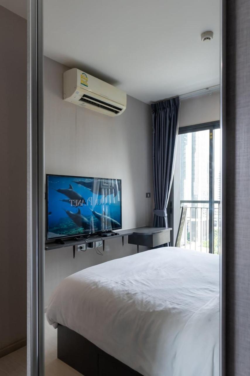 Apartment with Train Access Luxurious & Cozy