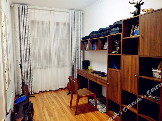 Folklore Tour Inn - carbon neutral hotel in Unknown City