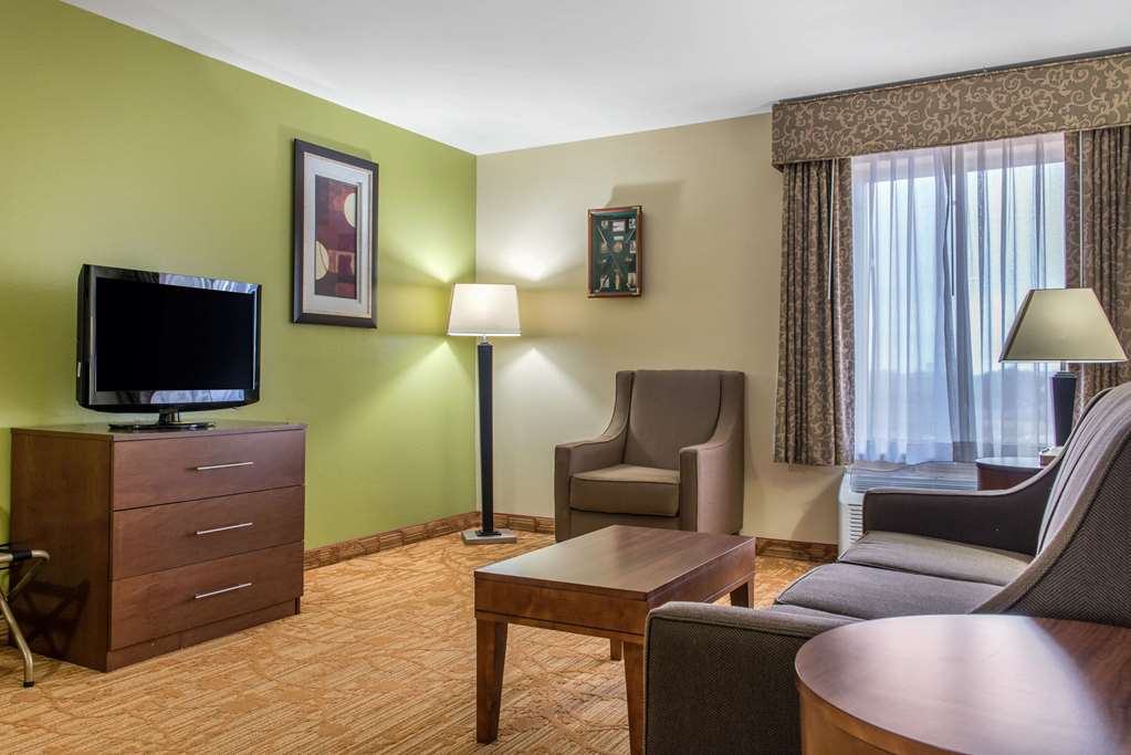 Quality Inn Jacksonville near I 72 - photo 24