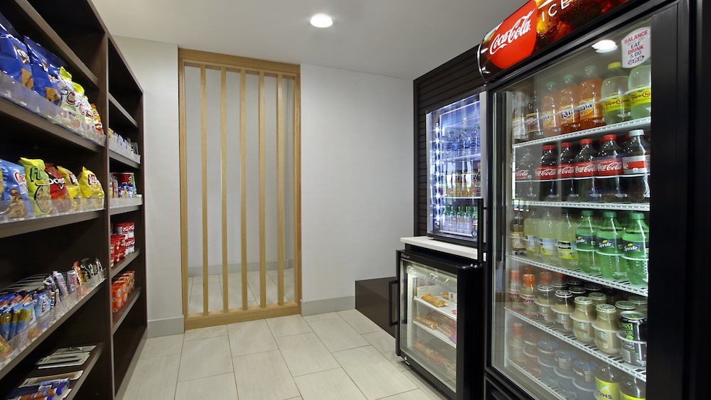 Holiday Inn Express & Suites Dallas Frisco NW Toyota Stdm by IHG - photo 25