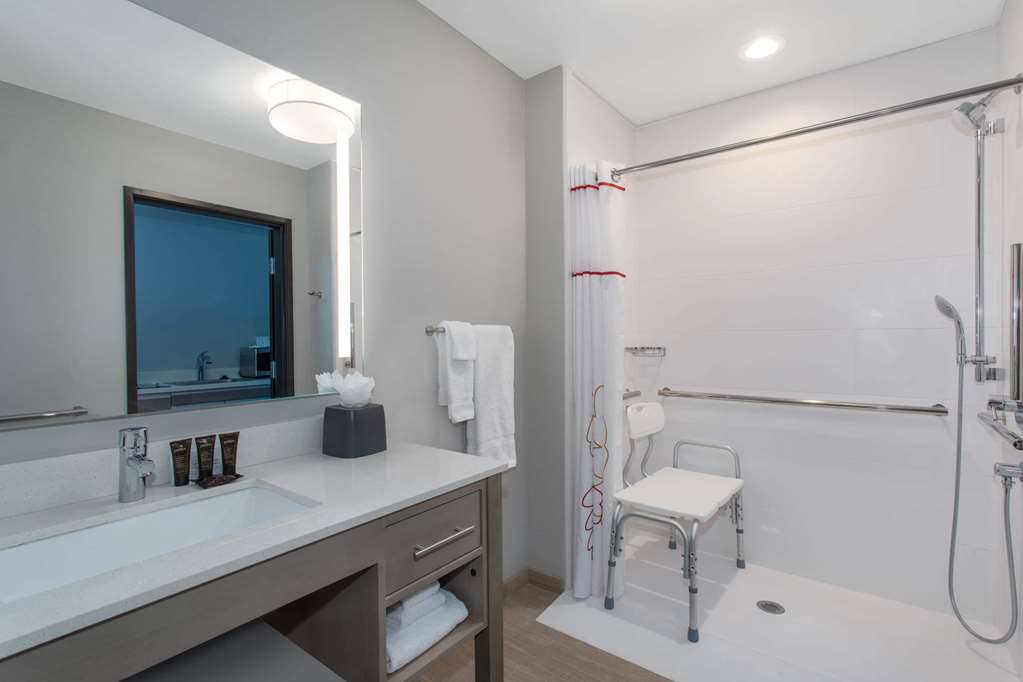Hawthorn Suites By Wyndham Loveland - photo 6