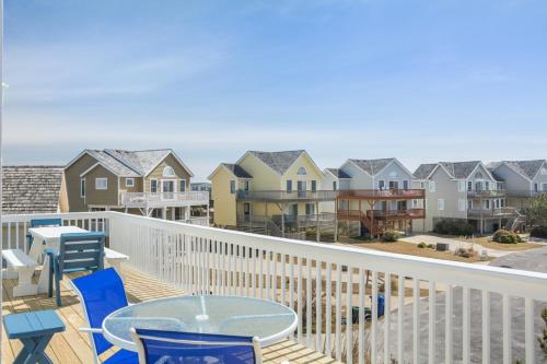 Fish n Ships - carbon neutral hotel in Nags Head