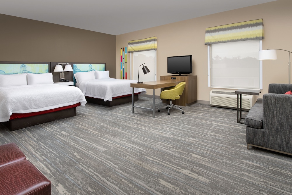 Hampton Inn & Suites Lake City - photo 12
