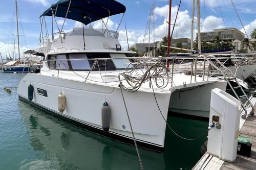 Expérience unique sur un bateau in Le Gosier, Guadeloupe