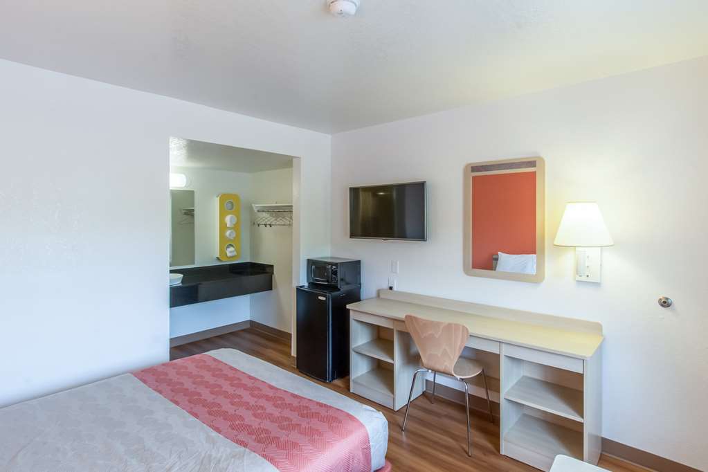 Motel 6 Redding CA North - photo 14