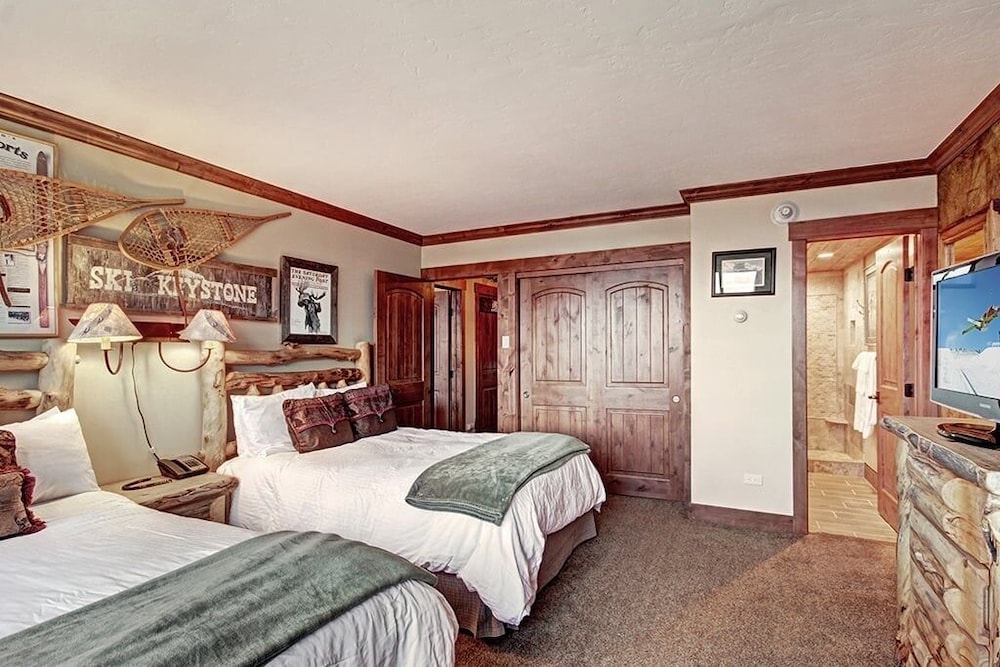 Beaver Run Peak 9 Penthouse by RedAwning - photo 8