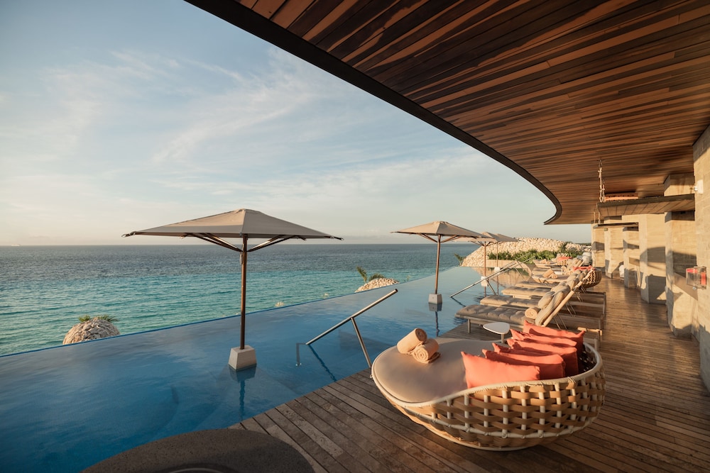 Rooftop pool