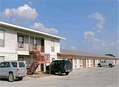 Comfort Executive Inn - photo 5