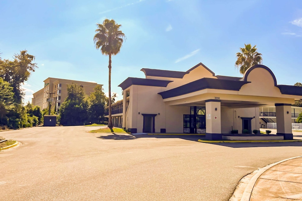 Quality Inn Tallahassee near University - photo 37