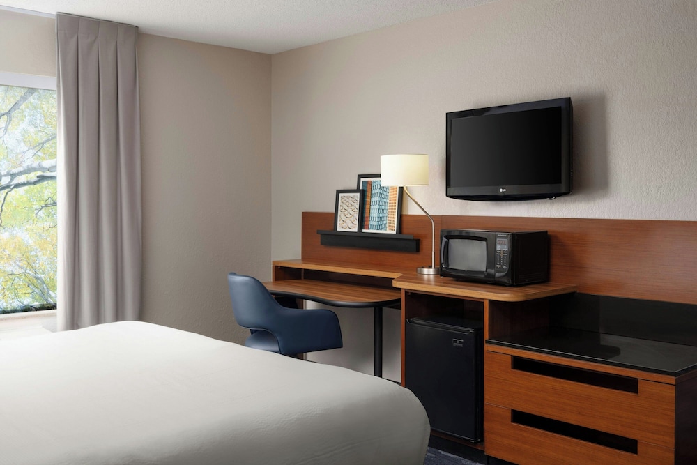 Fairfield Inn & Suites by Marriott Tifton - photo 9