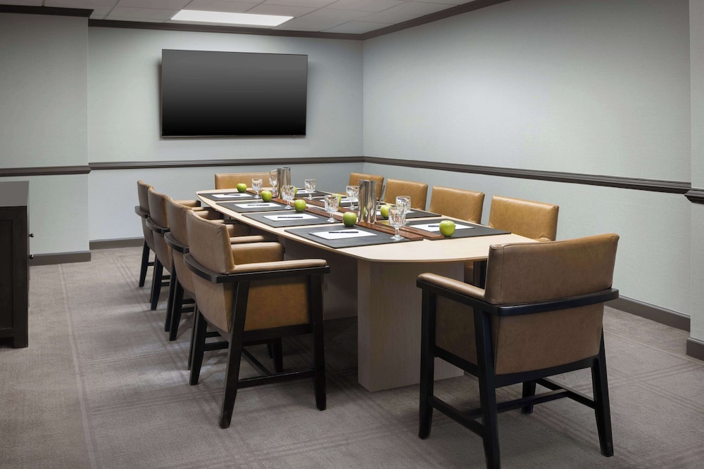 DoubleTree Suites by Hilton Hotel Lexington - photo 69