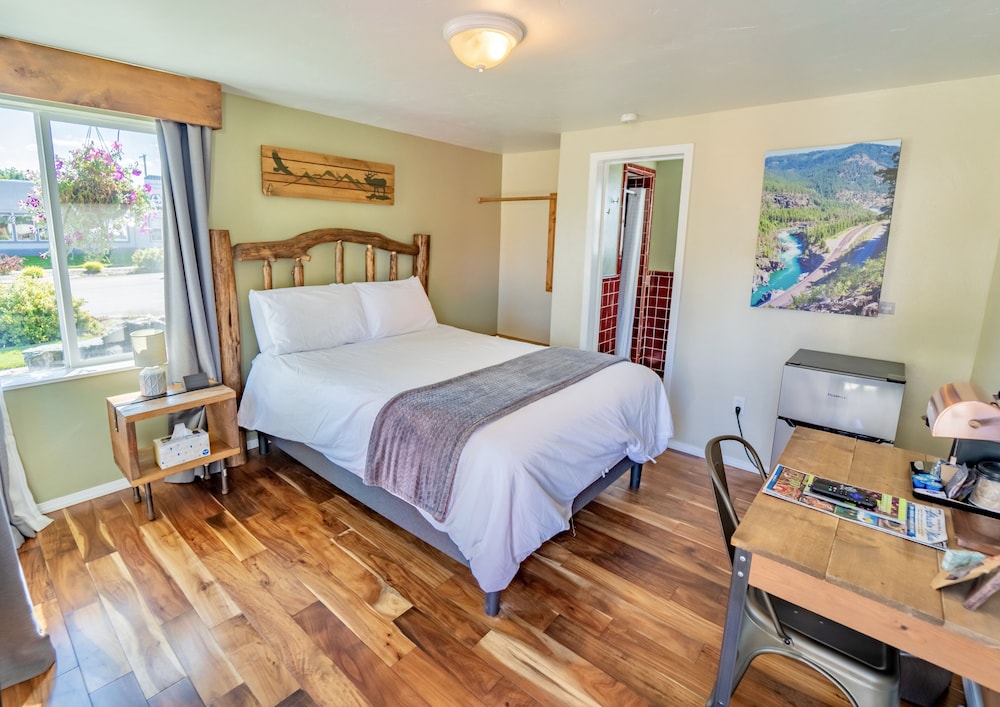 Evergreen Motel - photo 33