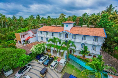 Transit Budget Hotel in Katunayaka, Sri Lanka