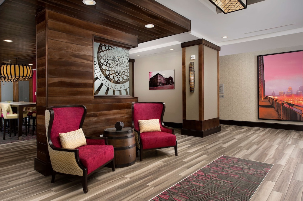 Hampton Inn Louisville East Hurstbourne - photo 3