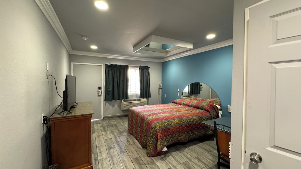 Hiland Motel - photo 14