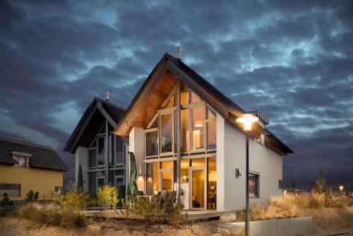 Ostsee Reetdachhaus Nr 10 Reethus Sonnendüne im Strand Resort in Heiligenhafen, Germany