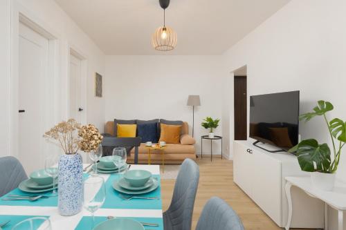 Spacious Apartment Suwalska Targówek by Noclegi Renters — 4-Star Luxury Hotel in Warsaw, Poland