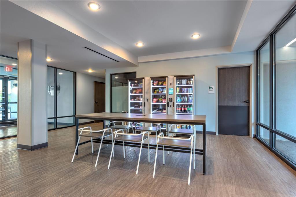 ECHO Suites Extended Stay by Wyndham Dallas Plano Richardson - photo 5