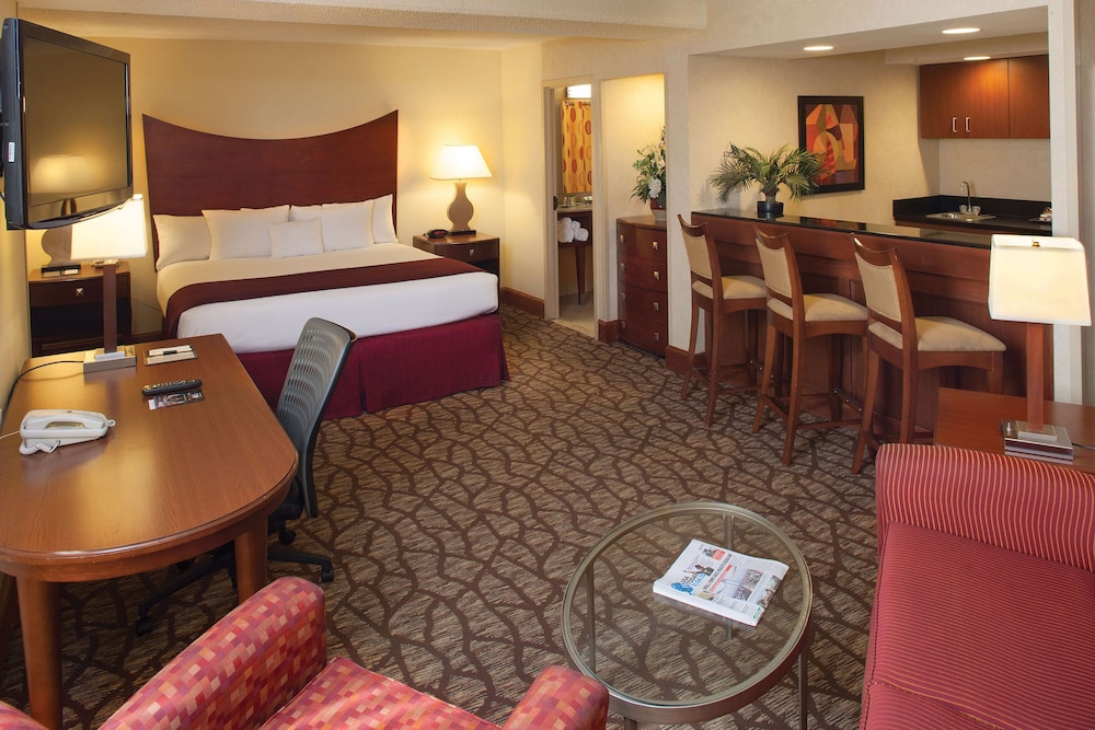 DoubleTree by Hilton Murfreesboro - photo 18