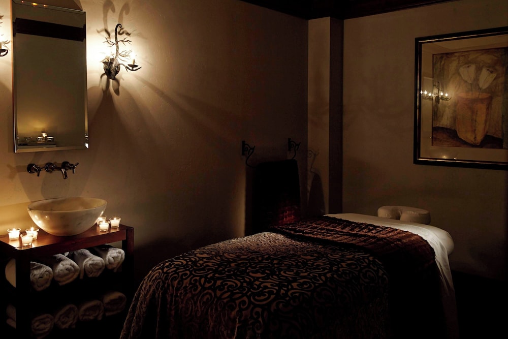 The Del Monte Lodge Renaissance Rochester Hotel & Spa - photo 41