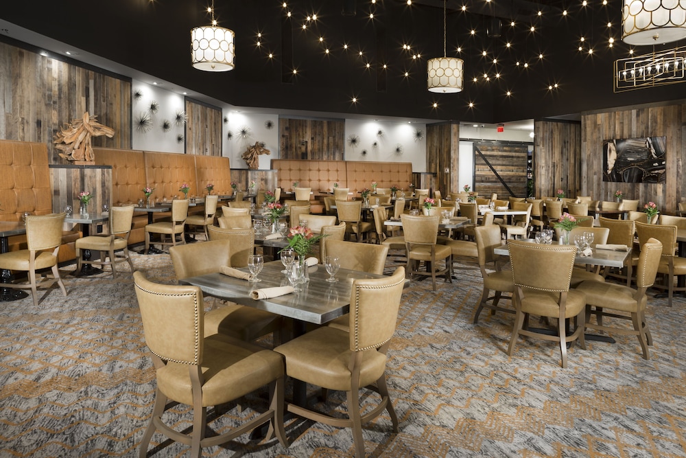 Crowne Plaza Resort Asheville by IHG - photo 40