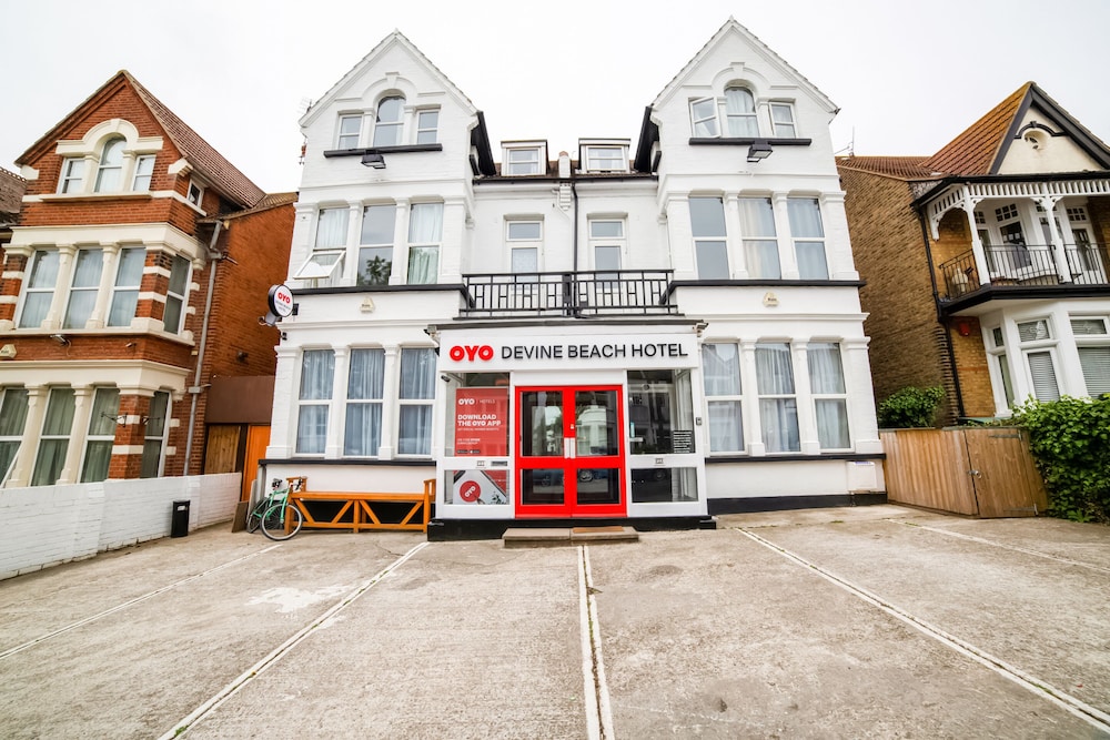 Devine Beach Hotel Westcliff Southend On Sea — hotel in Westcliff-On-Sea