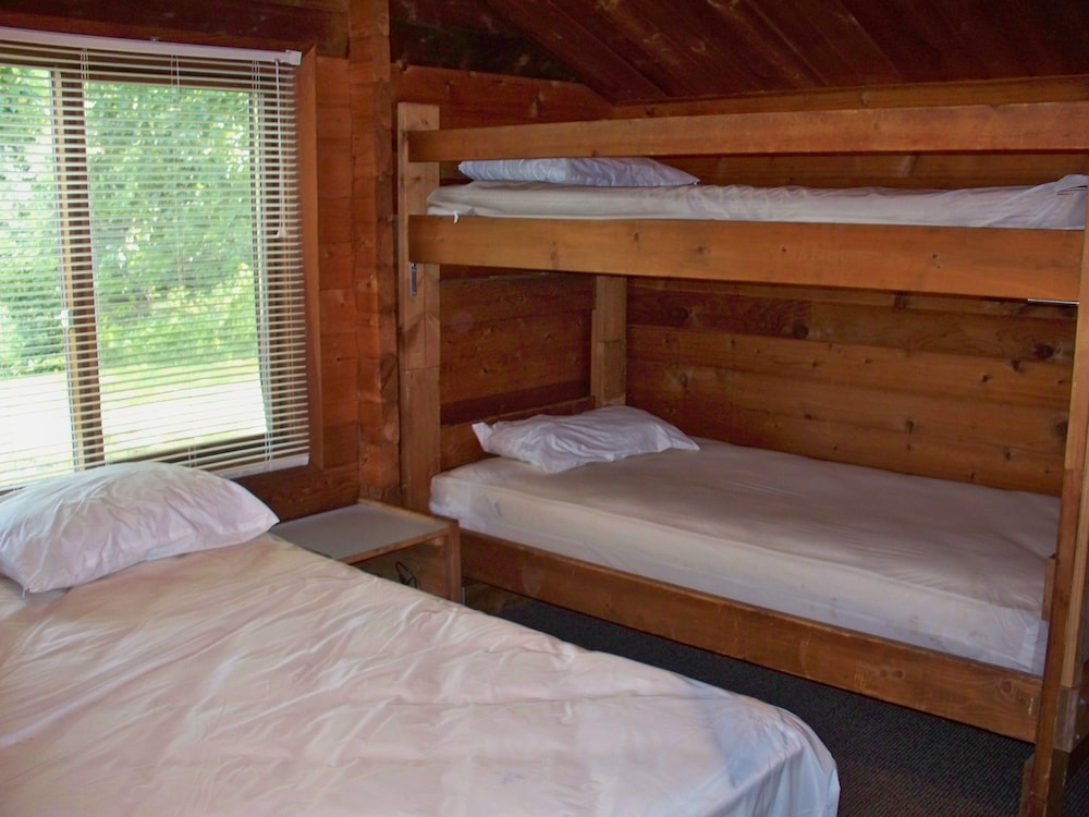 Chesapeake Bay RV Resort Thousand Trails Campground - photo 6