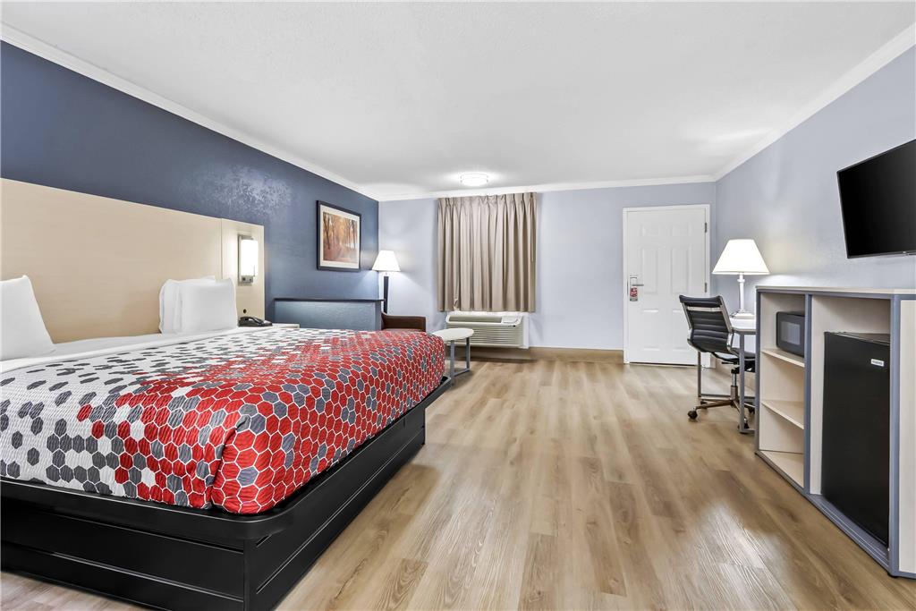 Econo Lodge Inn & Suites Cayce I 26 Airport - photo 30