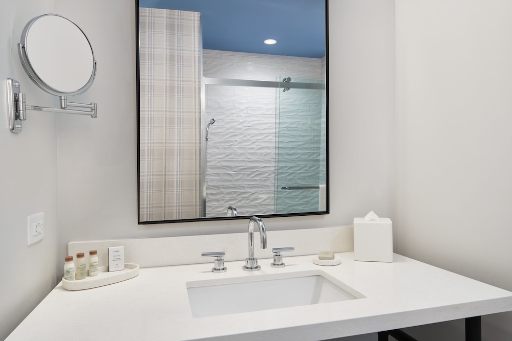 Hotel Indigo Tallahassee Collegetown by IHG - photo 27