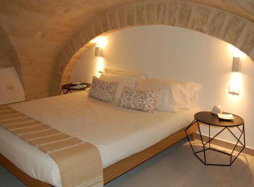 Amalò Guest House — 4-Star Luxury Hotel in Bari, Italy