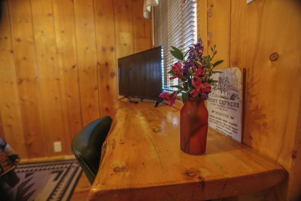 Chinook Winds Motel - photo 103