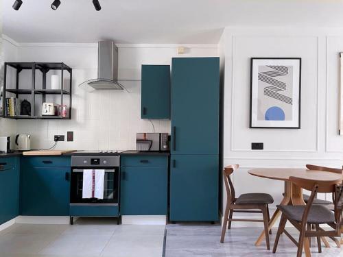 Contemporary central flat in Clerkenwell Green — 4-Star Luxury Hotel in London, United Kingdom