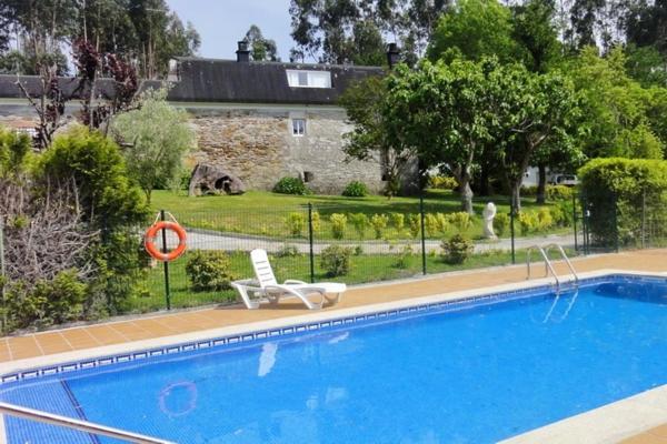 Casa Do Cruceiro Rias Bajas — 4-Star Luxury Hotel in Tomino, Spain