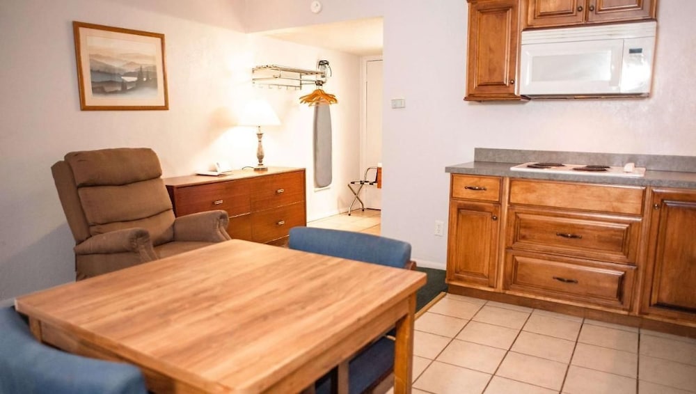 Wayfarer Inn Woodward - photo 24