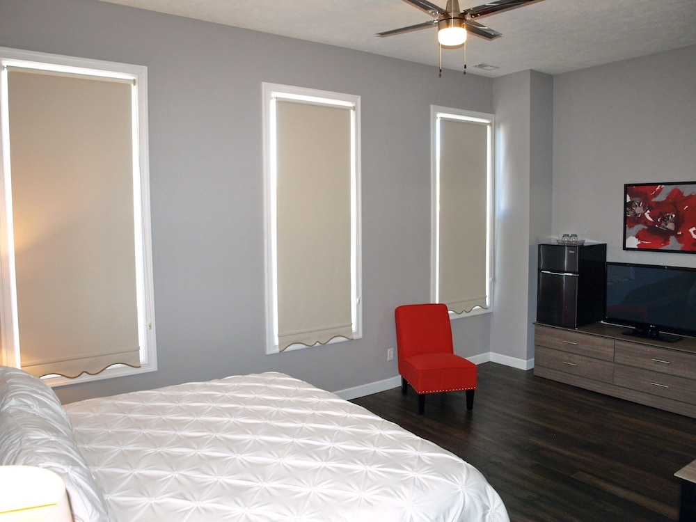 Cornerstone Inn - photo 5