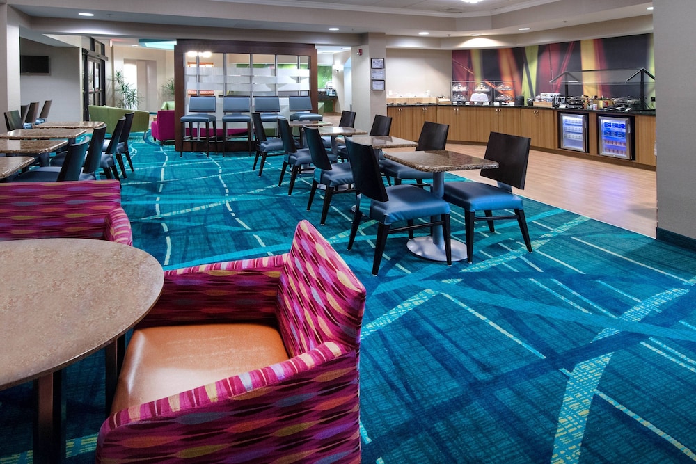 SpringHill Suites by Marriott Greensboro - photo 22