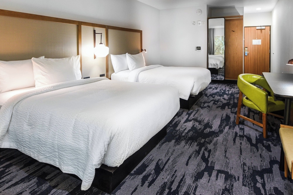 Fairfield Inn & Suites by Marriott Ontario Rancho Cucamonga - photo 9
