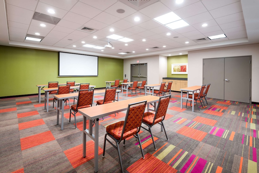 Home2 Suites by Hilton Charlotte University Research Park - photo 26