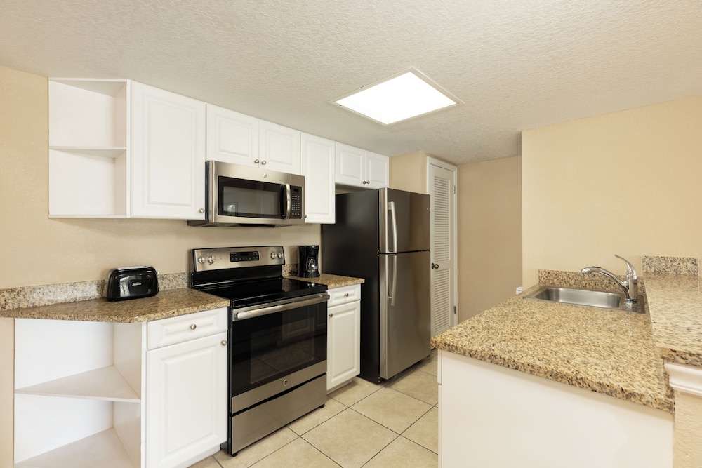 Westgate Towers Resort - photo 10