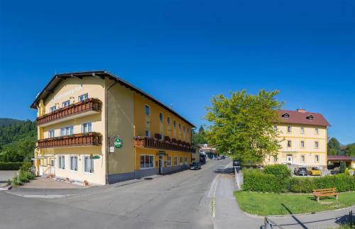 Hotel Freiensteinerhof Superior — hotel in Trofaiach