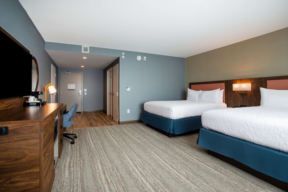 Hampton Inn & Suites North Port - photo 16
